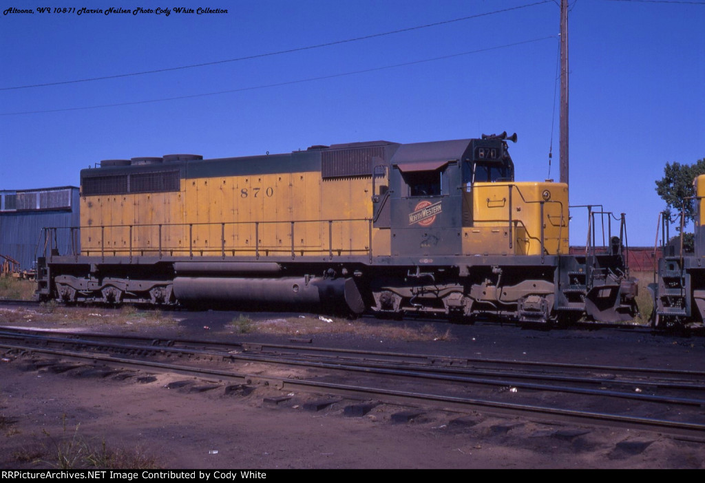 Chicago and Northwestern SD40 870